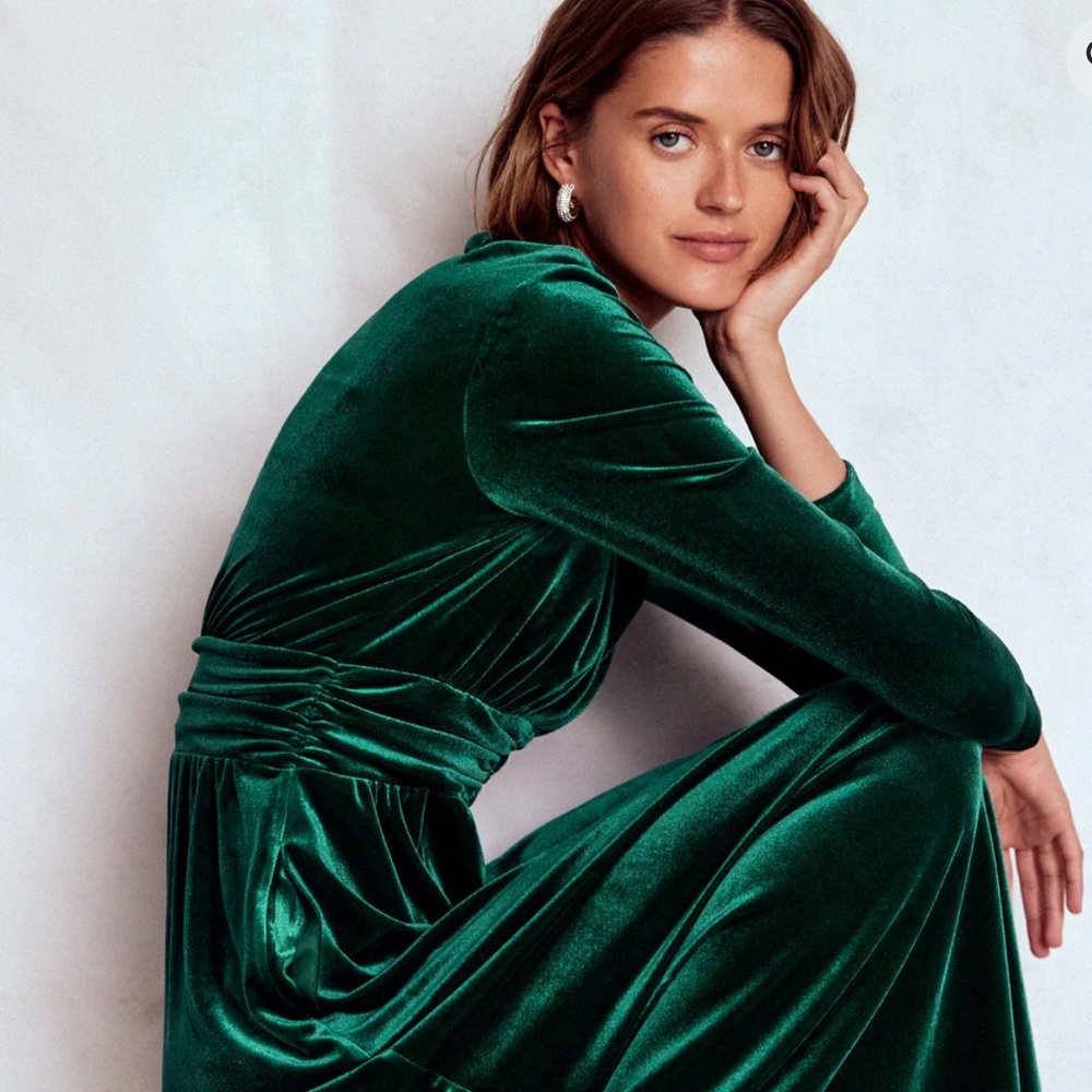 Boden NWT Tilda Deep Green Velvet Long Sleeve Dress